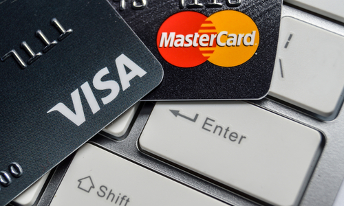 ЦБ заинтересовало использование Visa и MasterCard в банках Крыма