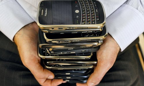 Из магазина Севастополя украли восемь смартфонов