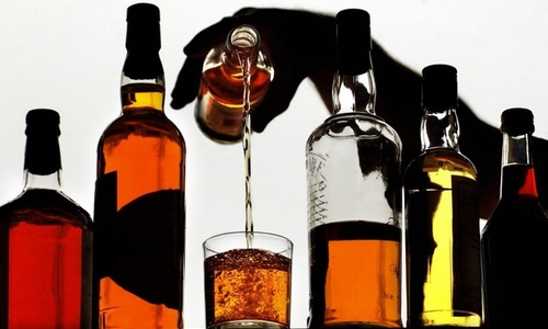 В Крыму с лицензией на алкоголь помогают только «решалы»