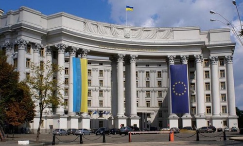 МИД Украины снова недовольно визитом Путина в Крым