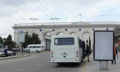 В Крыму 77 водителей накажут за посадку безбилетников