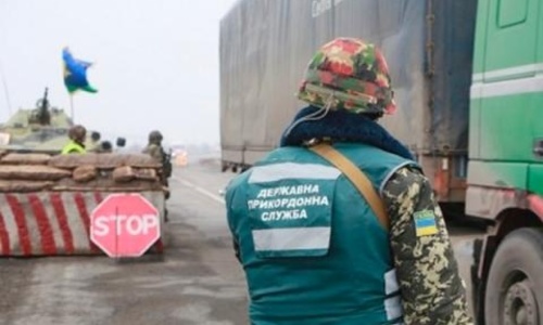 Сегодня с 10:00 была усилена граница между Крымом и Украиной