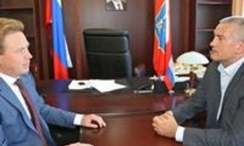 Аксенов с Овсянниковым обсудили поручения Путина