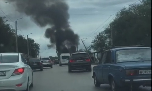 В Симферополе сгорела попавшая в ДТП машина