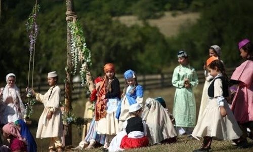 В первой крымскотатарской сказке снялись сотни людей