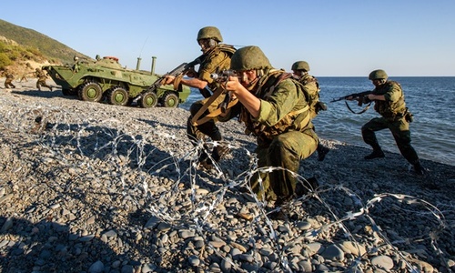 Россия военизирует не только Крым, но и крымчан