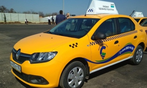 В новом аэропорту Симферополя появилась служба такси