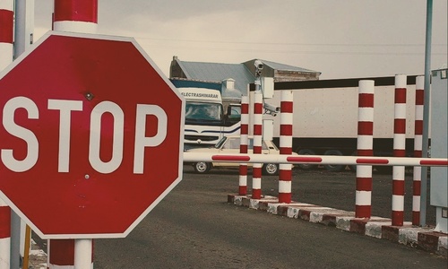 В Крыму намекают, что лучше будет закрыть границу с Украиной