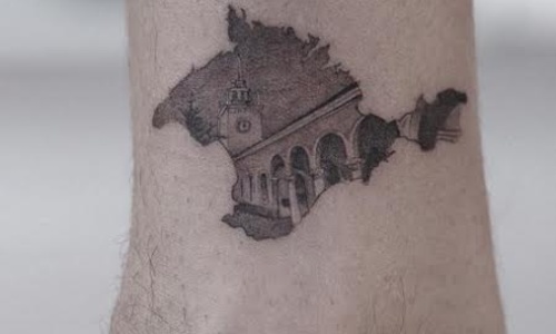 Татуировки с Крымом стали трендом этого года