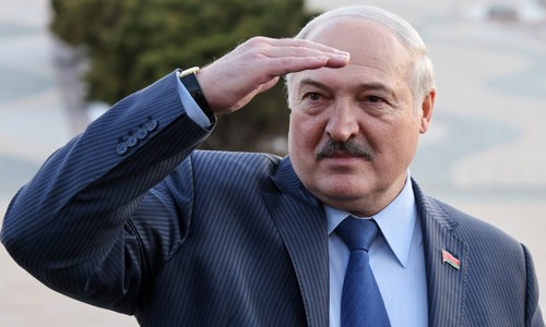 Лукашенко заявил, что хочет в Крым, но ему туда пока не надо