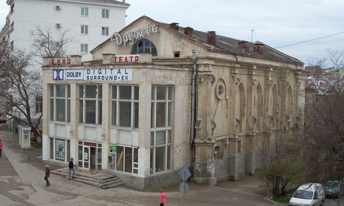 Кинотеатр «Дружба» в Севастополе превратили в костел