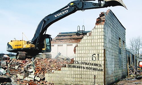 Шиномонтаж, отказавший машине со знаком Z, начали сносить