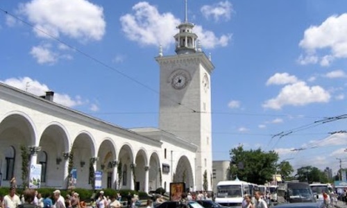 Симферопольский железнодорожный вокзал передумали реконструировать