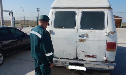 Таможенники не дали вывезти из Крыма 1,5 тонны дизтоплива