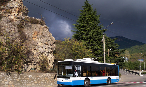 «Крымтроллейбус» планирует реконструкцию контактной сети
