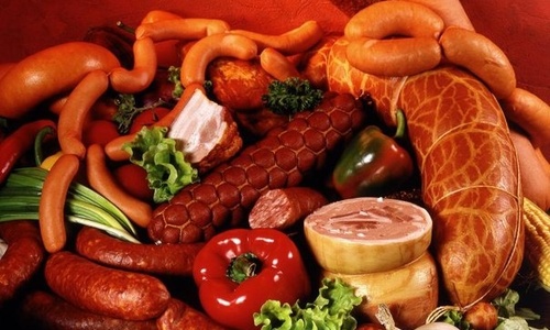 Украинские супермаркеты не хотят крымскую колбасу