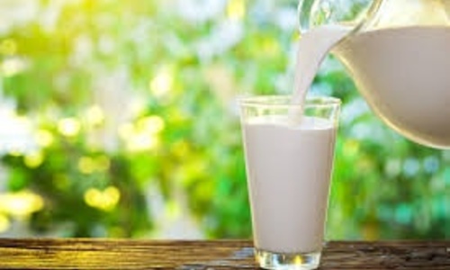 Крымские власти признали дефицит молока на полуострове