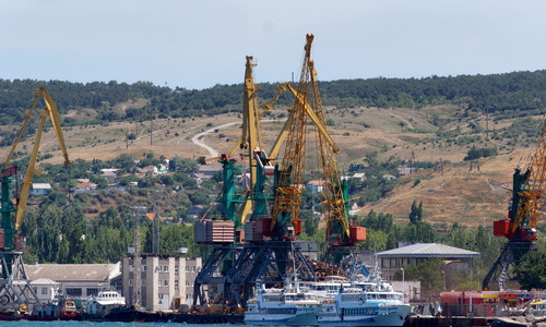 Порты Керчь и Феодосия свяжут Крым с Сирией