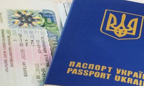 Комитет Европарламента поддержал отмену виз для Украины