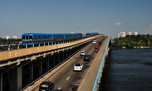Крымчанина, блокировавшего мост в Киеве, арестовали