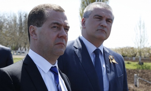 Решение Медведева ведет Крым к революции, – Аксенов