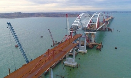 Радикальные украинцы не помешают открытию моста в Крым