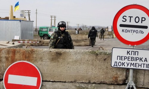 Крымчанин оспаривает в Украине правила пересечения границы