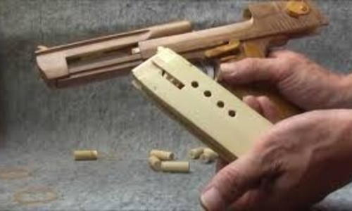 Самодельное оружие из дерева Самодельное оружие из дерева