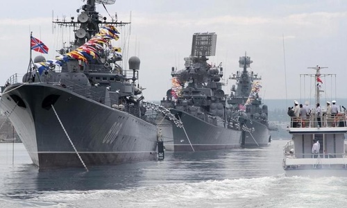 В Севастополе 60 кораблей примут участие в параде ко Дню ВМФ