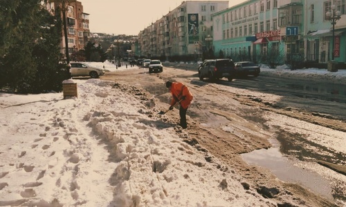 Снегопад в Керчи принес вторую порцию неприятностей – возможно подтопление
