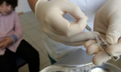 Крымчан начали прививать от трех штаммов гриппа