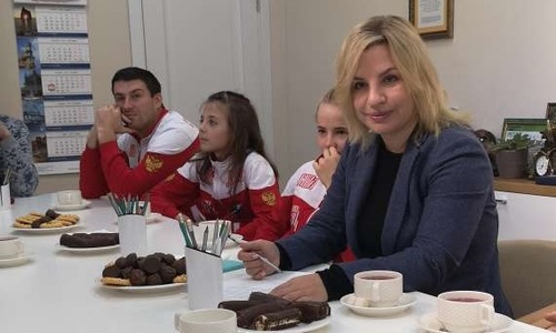 Министр спорта встретилась с лучшими самбистами Крыма