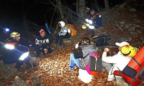 В крымских горах спасли группу из шести молодых туристов