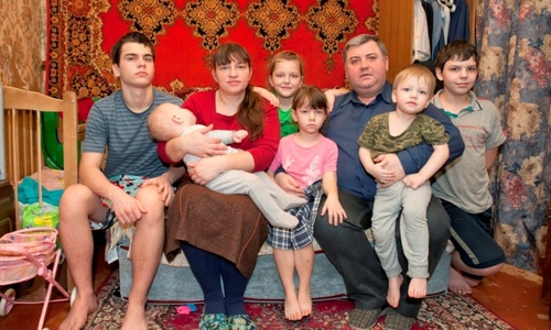 Каждый шестой крымчанин растет в многодетной семье
