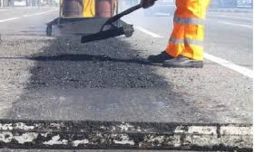 Вбуханные в строительство крымских дорог деньги медленно «уходят в песок»