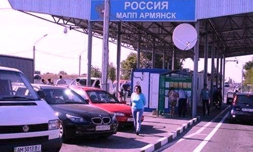 Из Крыма не выпустили женщину с паспортом знакомой
