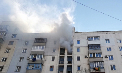 В Симферополе из-за пожара эвакуируют жильцов многоэтажки