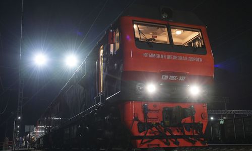 Поезд увезет из Севастополя в Петербург 360 пассажиров
