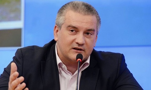 Аксенов назвал продление санкций «аморальной политикой»