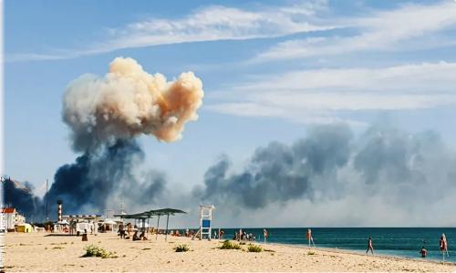 В связи со взрывами в Крыму Зеленский сделал заявление