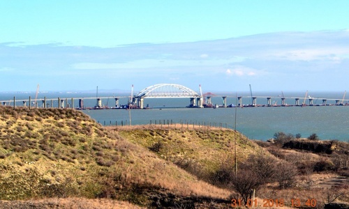 Крымский мост таки стал платным. Временно