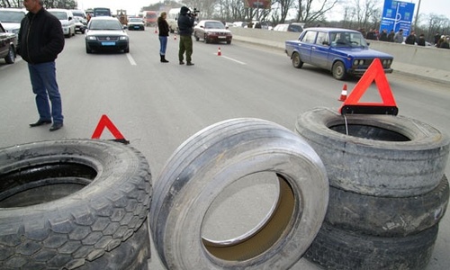 Крымчане готовы перекрыть федеральную трассу