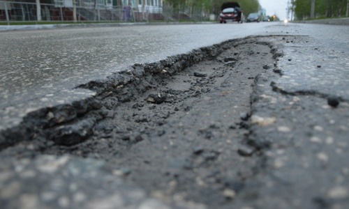 На карту нанесли больше 700 убитых крымских дорог