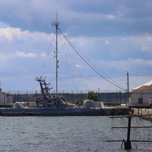 Потерянные СМИ военные корабли в Керчи нашлись