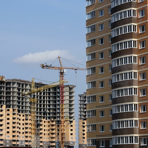 В Севастополе стало втрое меньше проблемных домов