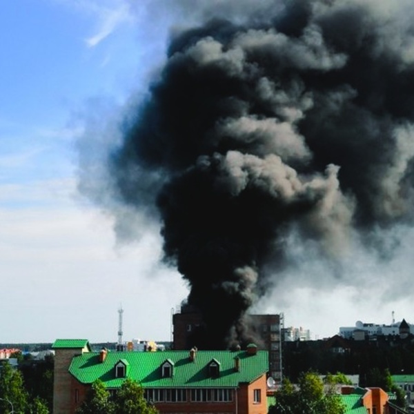 Сообщается о клубах дыма над военной базой под Симферополем