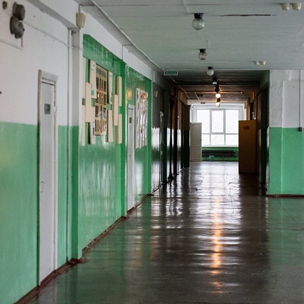 В Севастополе заминировали сразу две школы?